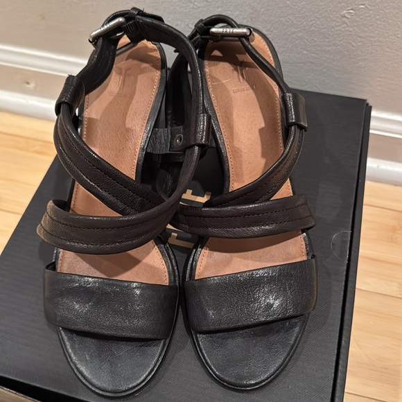 Frye Dani Criss Cross Sandals Black 8.5 - Picture 3 of 8